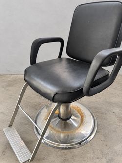 Barber chair salon chair