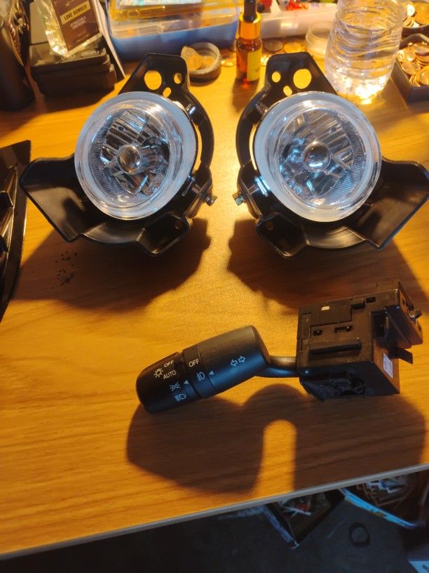 ( New ) Fog Lights & Lever For The Floodlights &  Side Window Shades For "Mazda 3's Don't Come (Mazda 3) With Fog Lights&The Off & On Switch " 