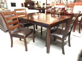 DINING TABLE COME 4 CHAIRS