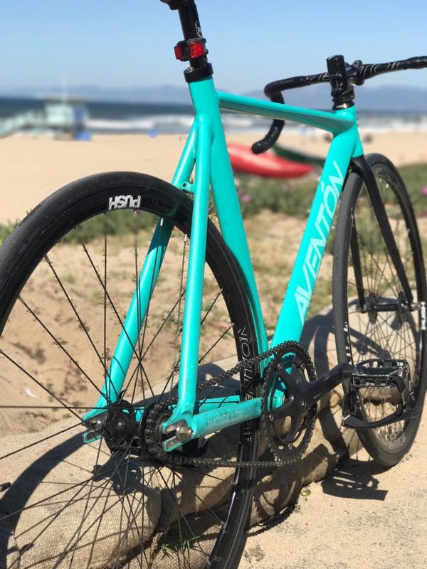 Aventon mataro low 2017