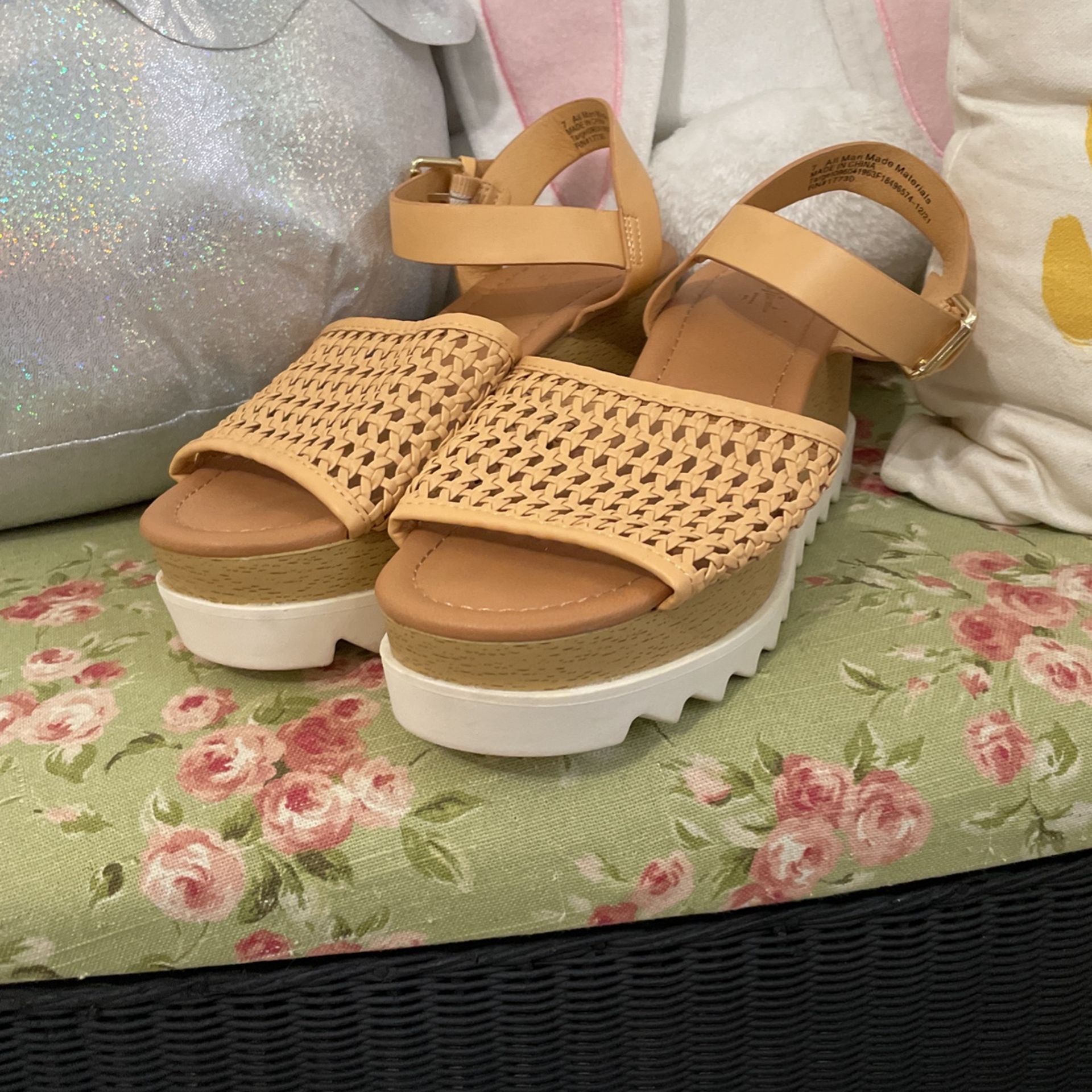 Size 7 Beautiful Wedges $30