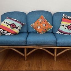 Couch / Sofa 