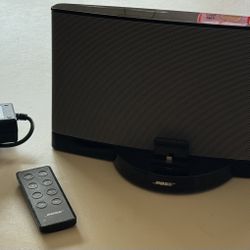 Bose SoundDock Series III digital music system.