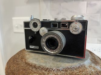 Vintage Argus Standard Rangefinder Camera