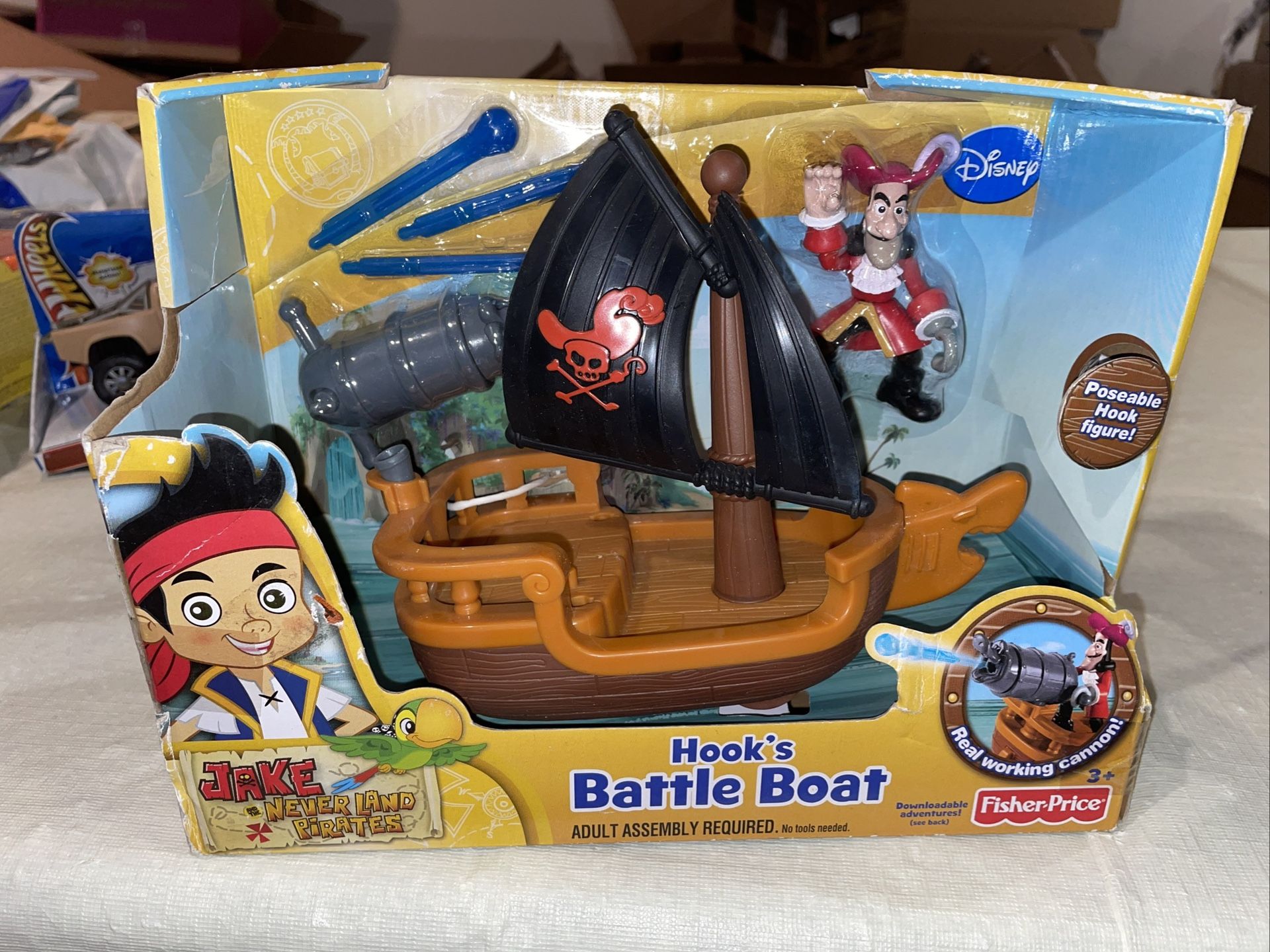 2011 Mattel Disney Jake And The Neverland Pirates Hooks Battle Boat NEW lN BOX