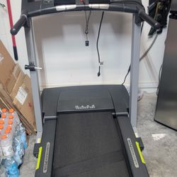 Treadmill - Golds Gym Folding