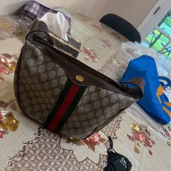 Gucci Shoulder Bag