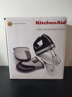 New KitchenAid 7 Speed Hand Mixer & Oven Mitt