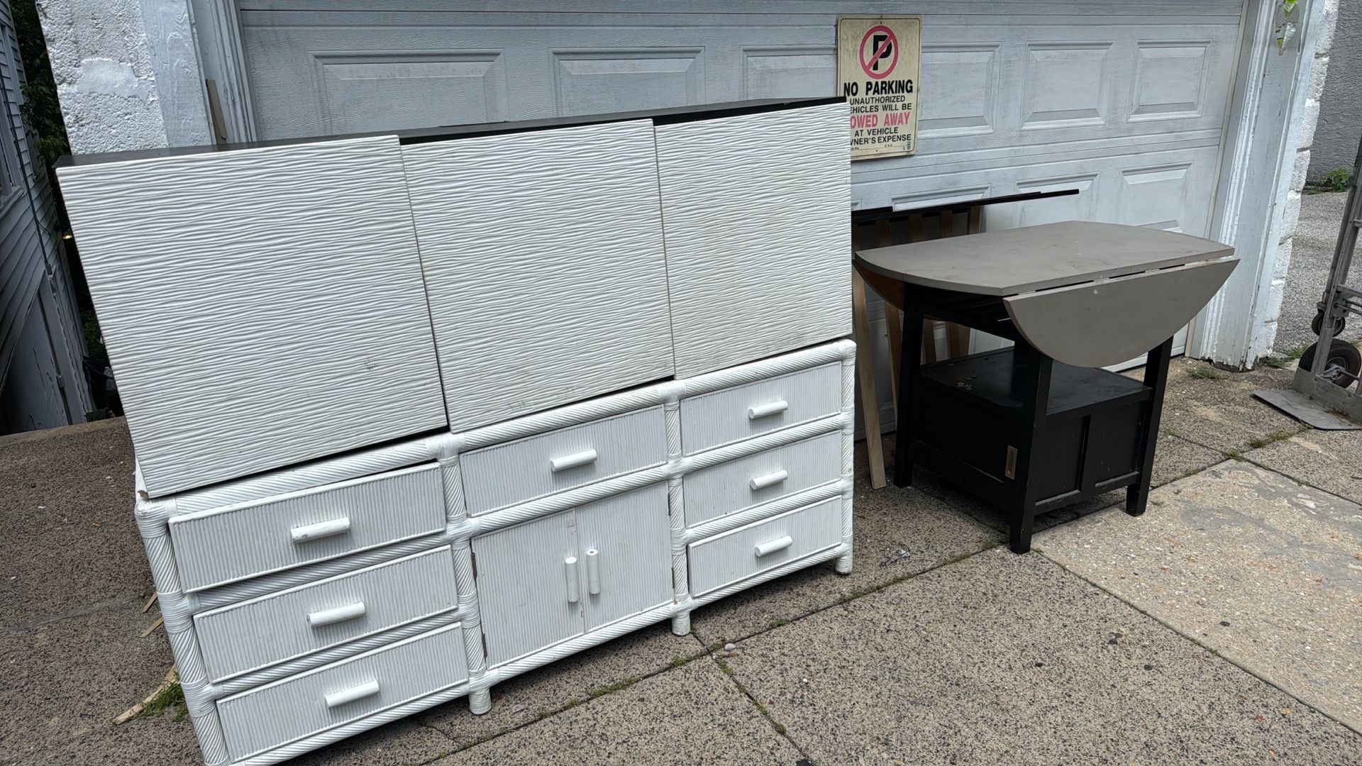 Free Dresser Kitchen Table And Tv Stand