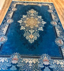 Large Turkish Area Rug – Made in Turkey – 8’ x 11’