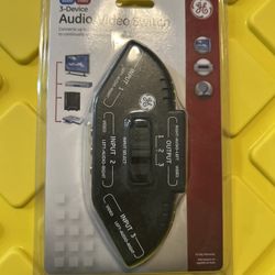 New/sealed GE 3-Device Audio/Video Switch (model 73237)  