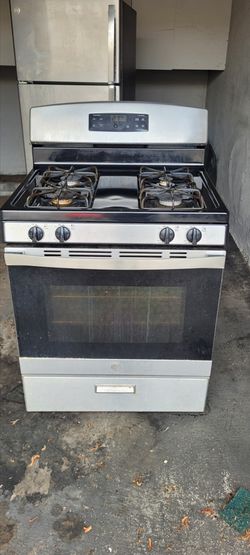 Ge stove and fridge