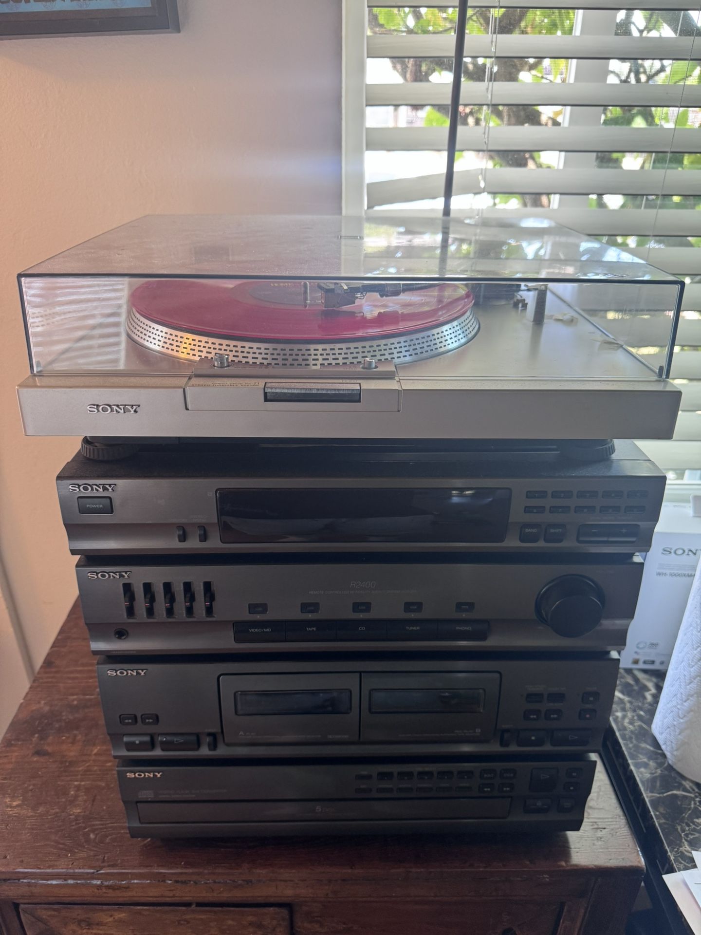 Sony record Player With Hifi System (5 Disc Player And Dual Cassette)
