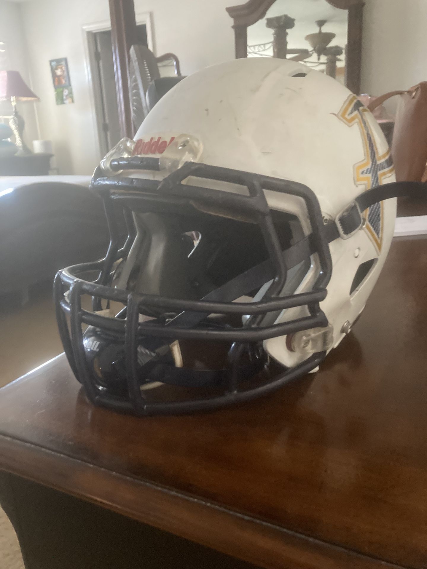 FOOTBALL HELMET