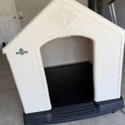 Large Dog House – Strong & Sturdy  