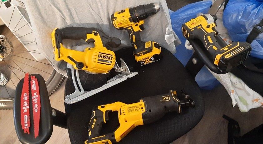 4 Piece Dewalt Set