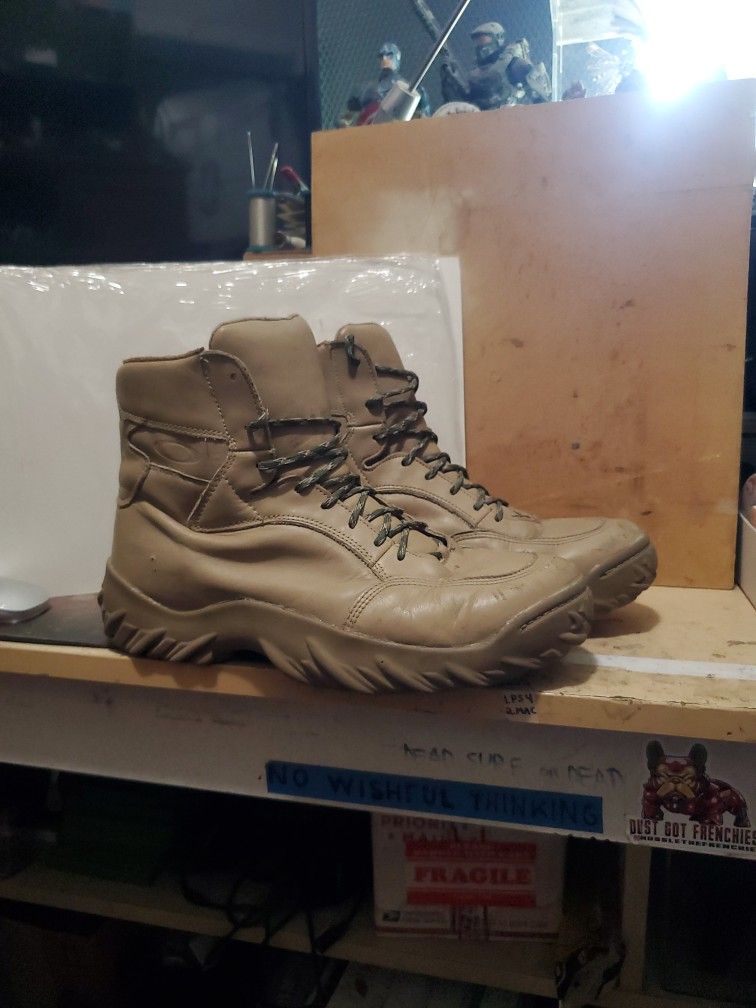 Oakley Desert Boots 11.5