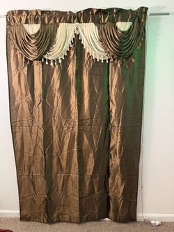 2 Pairs Of Long Curtains And 1 Small For The Kitchen