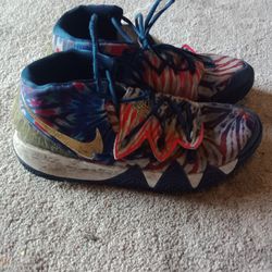 Kyrie S2 Basketball Shoes Sz 11