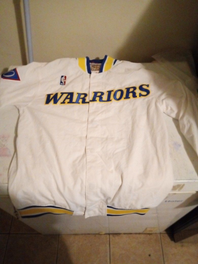 Golden State Warriors Nike Woman jacket Dri-FIT Showtime Women's NBA for  Sale in San Jose, CA - OfferUp