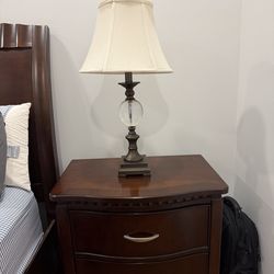 2 Lamp and 2 Dresser