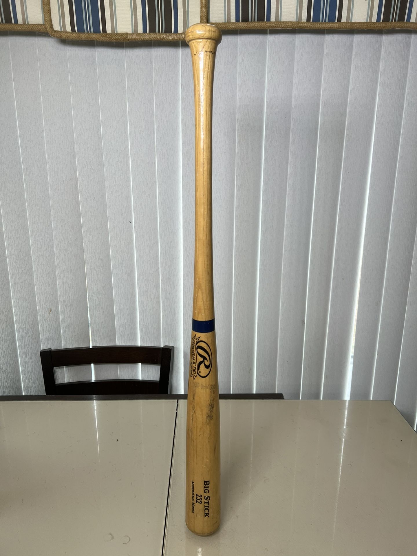 Rawlings Adirondack Pro Big Stick Professional Model 232 Wood Bat 32in 30 oz. Used with normal sign of usage.