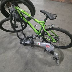 Diamondback Hook And Thule Helium Pro 2