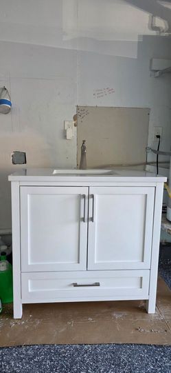 OVE 36" Bathroom Vanity with Delta Faucet – Excellent Condition
