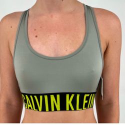 NWT  Calvin Klein
