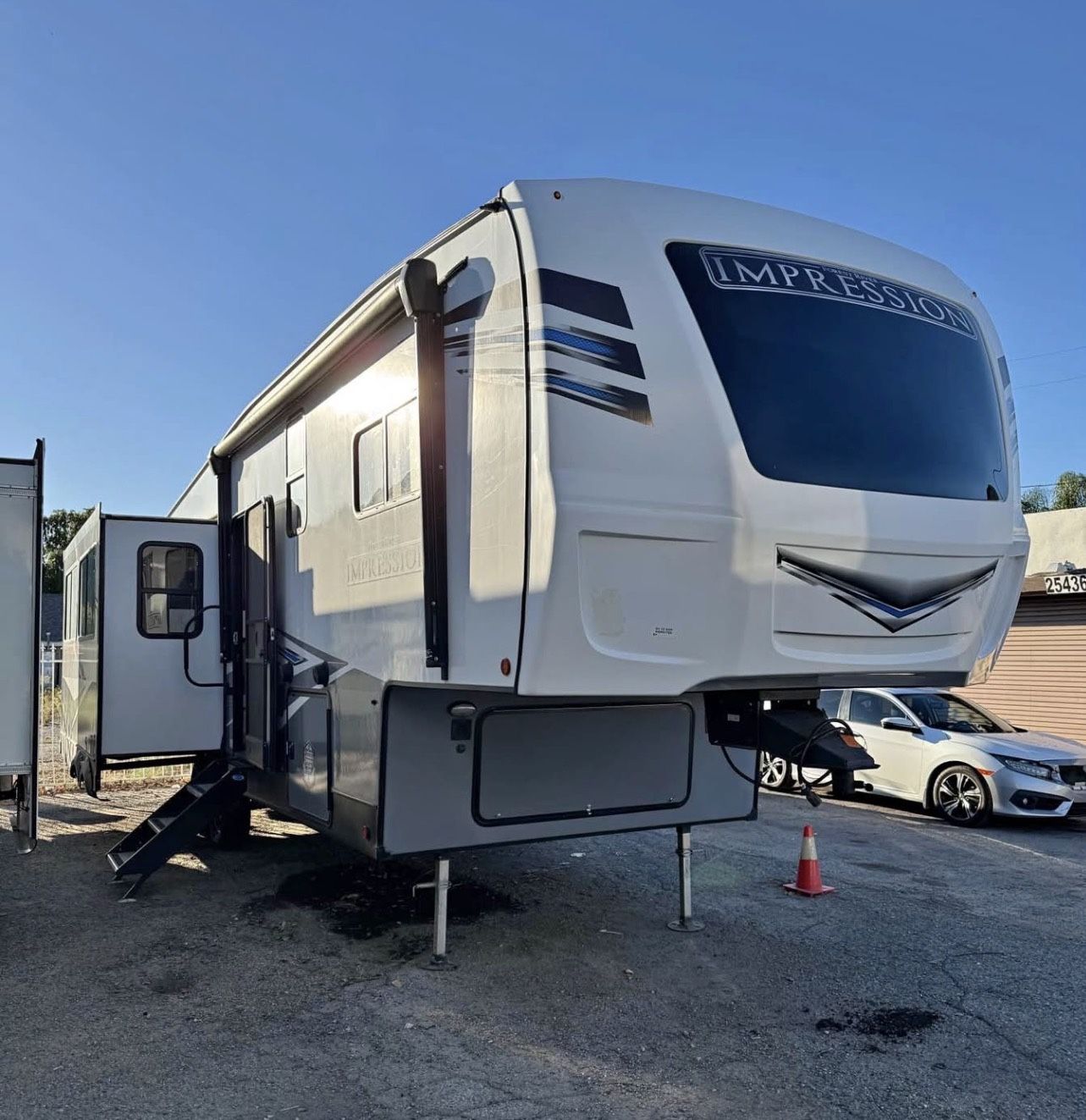 2022 Forest River Impression Rv/ Travel Trailer/ Fifth Wheel
