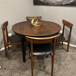 Mid Century Dining Table And Chairs 