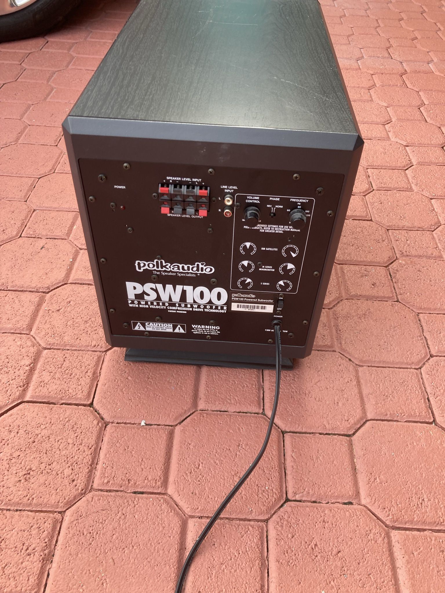 Polk Audio 100 Subwoofer and Speaker Combo