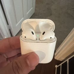 AirPod Gen 1s