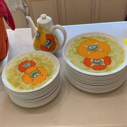 63 Piece China Set, Poppy Flower Design , Man oil Brand , Made In Itsly