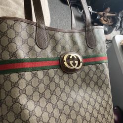 Authentic Gucci Bag With The Matching Wallet