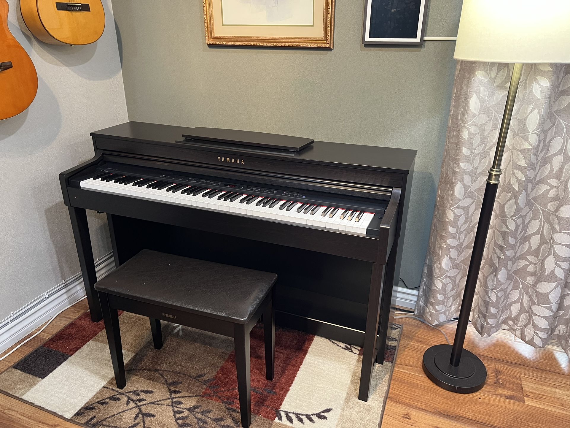 Yamaha Clavinova CLP-430 Digital Piano – Great Condition!