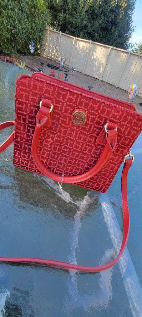 Tommy Hilfiger Hand Bag