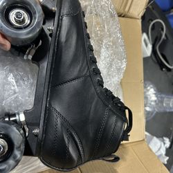 Roller Skates Size 7 Brand New 