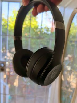 Beats solo 4