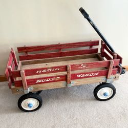 Radio Rodeo Wagon Red Wooden Pull Wagon