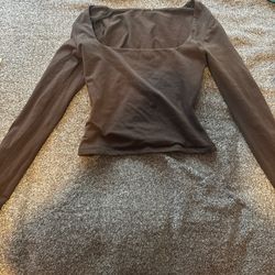 Long Sleeve Cropped T