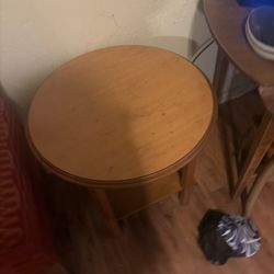 Little Table An Red Cushion Bench