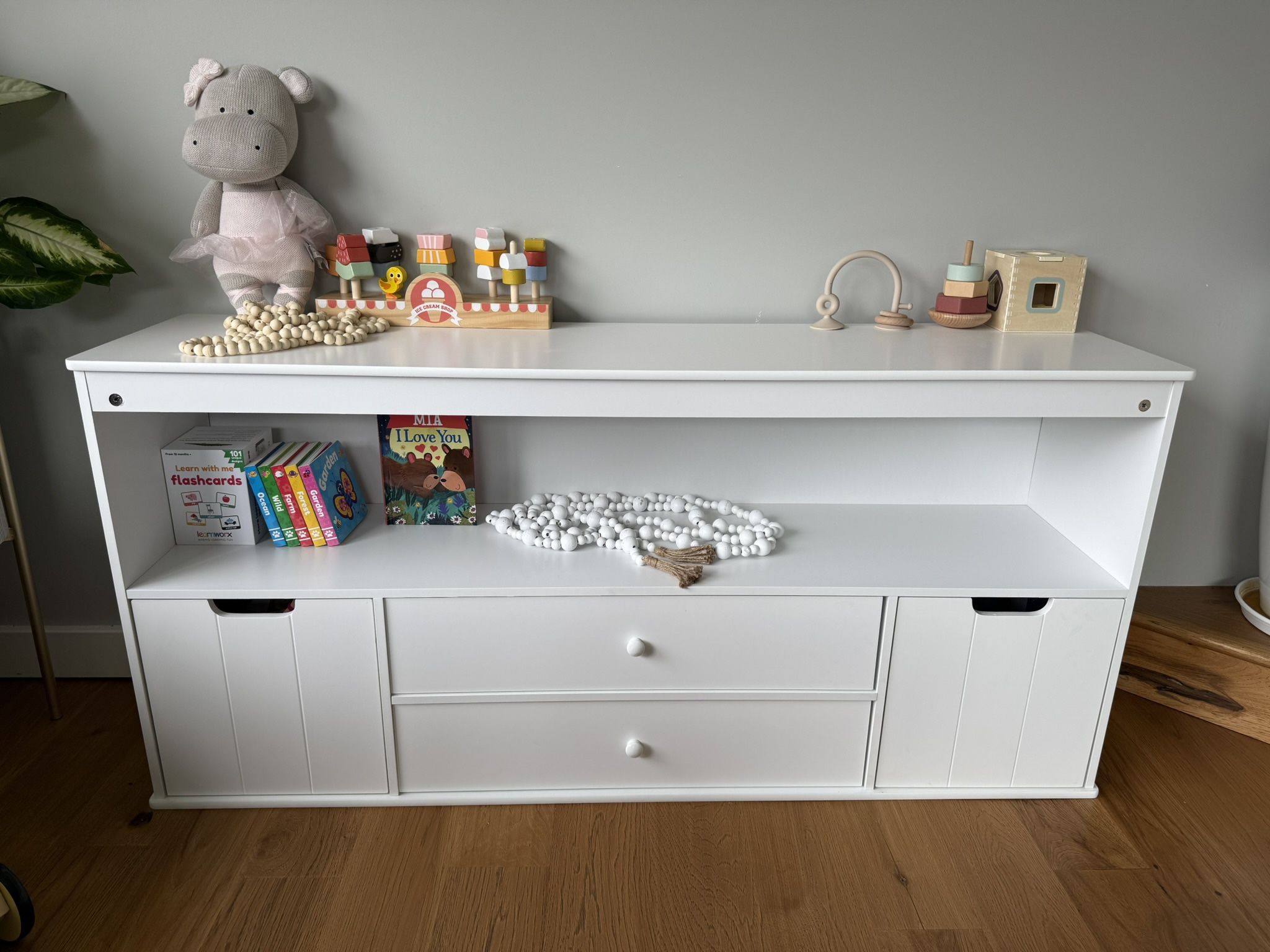 51” Storage/ 55” TV Stand