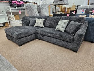 New Ashley special order Biddeford 2-Piece Sectional with Chaise