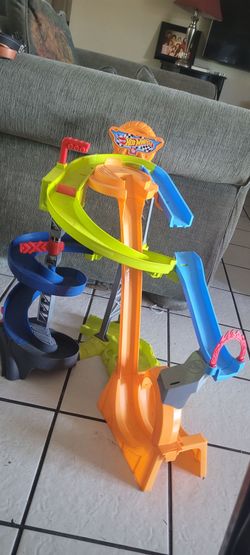 Hot wheels ramp