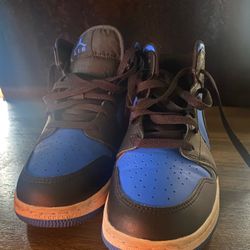 Nike Air Jordan 1 Mid In The Black 