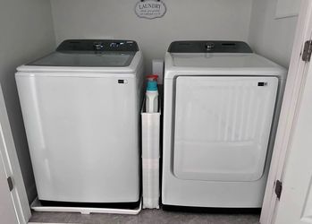 Combo Samsung washer and dryer set