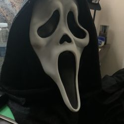 Scream 25 Anniversary And RED HORNED SCREAM MASK