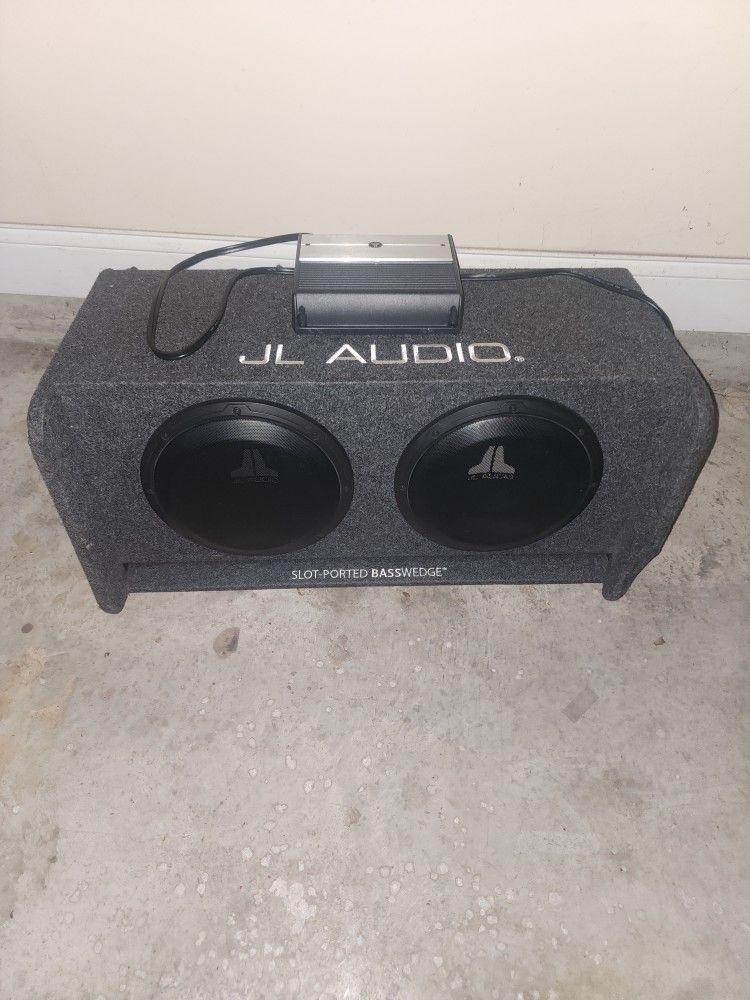 JL Audio Speakerbox and Amp
