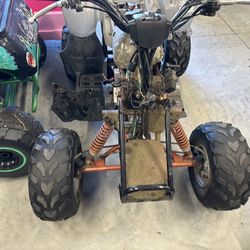 Polaris 90 Predator 